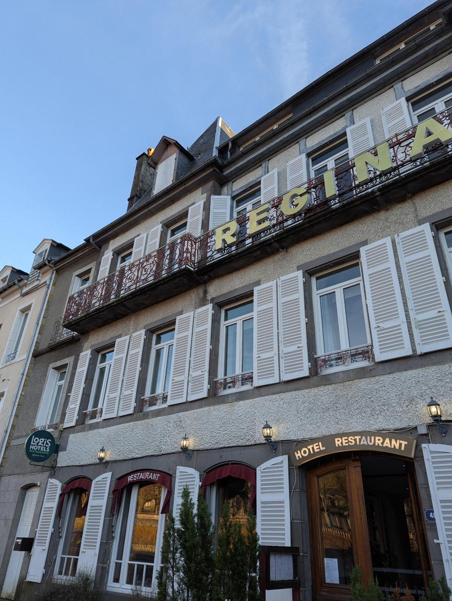 Logis Hotel Regina La Bourboule Exteriör bild